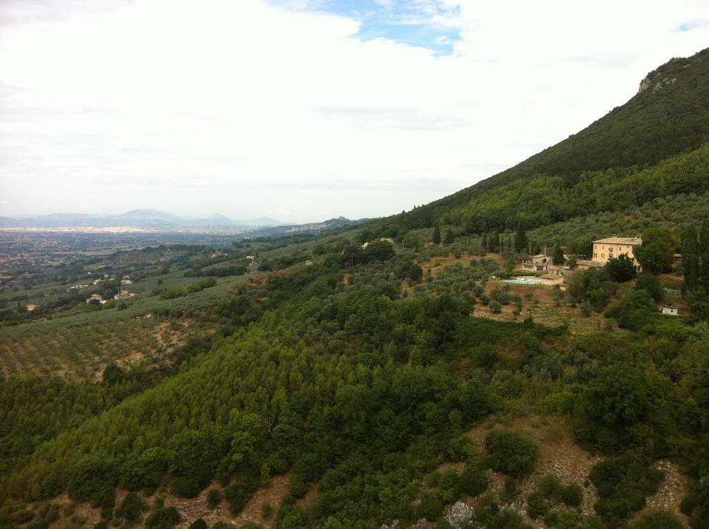 Agriturismo Villa Gabbiano Capodacqua  Buitenkant foto